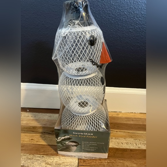Snowman bird feeder - Picture 2 of 3